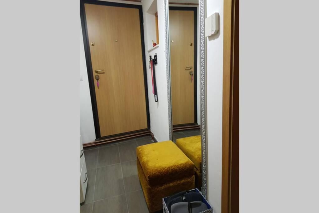 Apartman Sa Garazom I Internetom SJJ Exterior photo